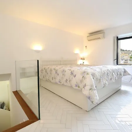 Residenza Piccolomini Апартаменты *